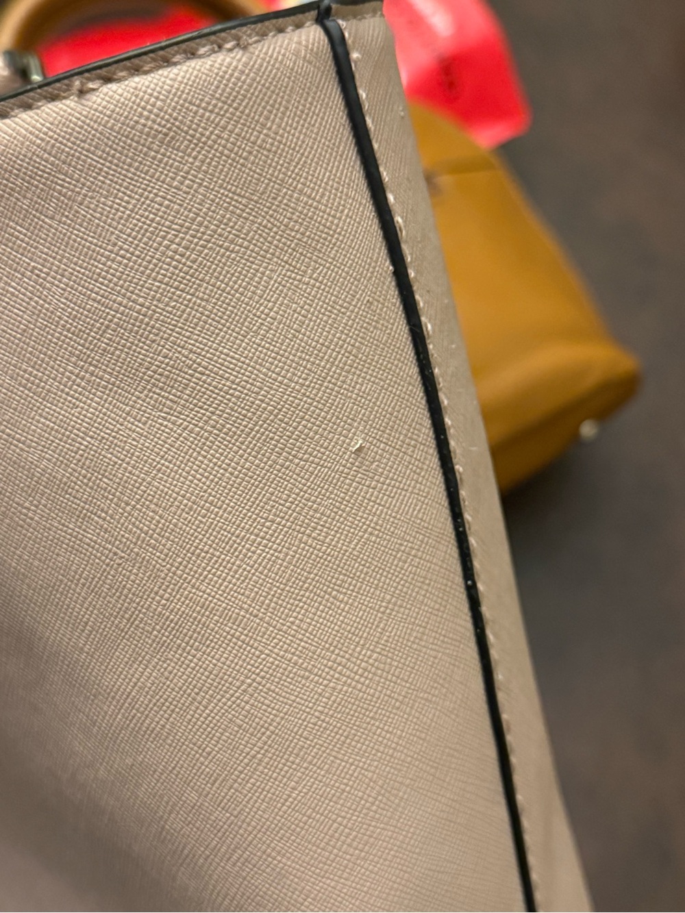 Bolsa Guess Orignal Tote Rosa Claro - Picture 11 of 12